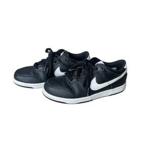 Nike Dunk Low Youth 2.5Y Black White Panda FD1228-001 Sneakers Skate Shoes